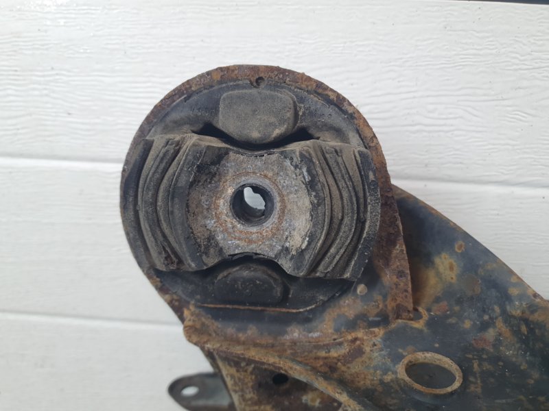 Подрамник Mercedes-Benz E-Class 15.04.1998 W210