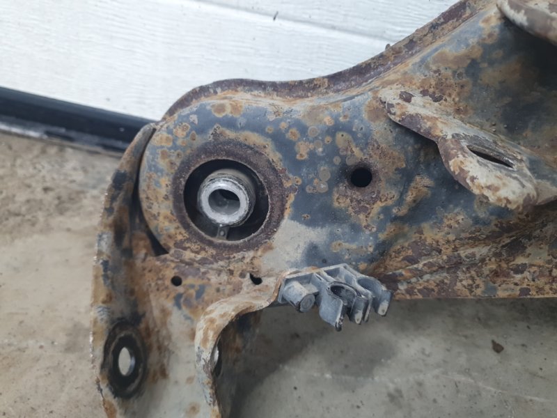 Подрамник Mercedes-Benz E-Class 15.04.1998 W210