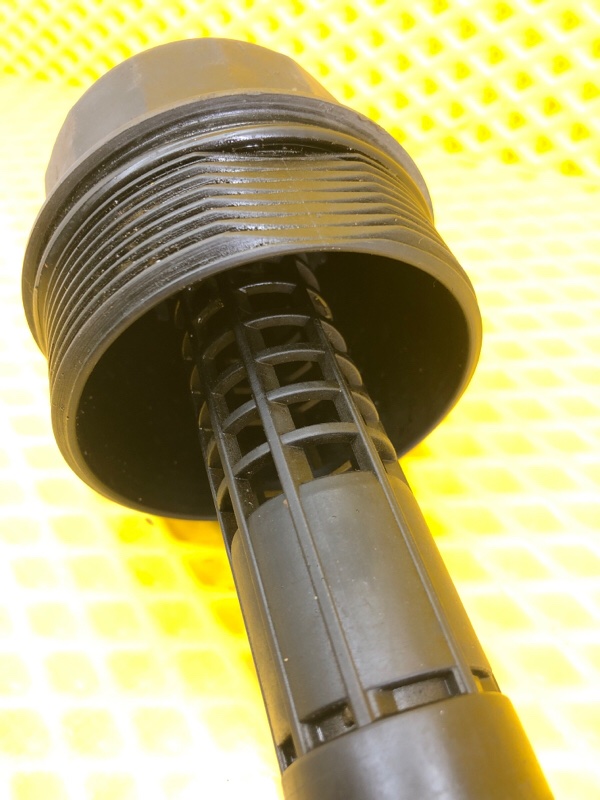 Крышка масляного фильтра Mercedes-Benz E-Class 15.04.1998 W210