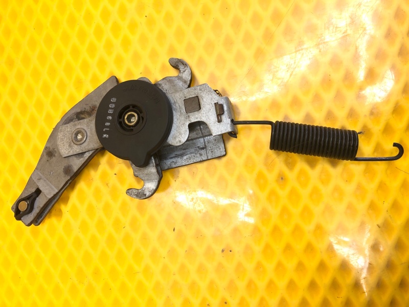 Механизм стояночного тормоза Mercedes-Benz E-Class 15.04.1998 W210