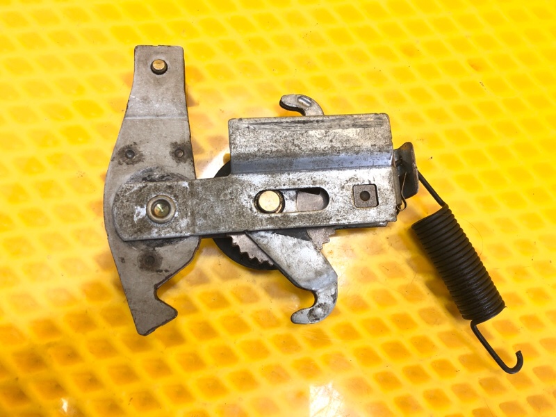 Механизм стояночного тормоза Mercedes-Benz E-Class 15.04.1998 W210