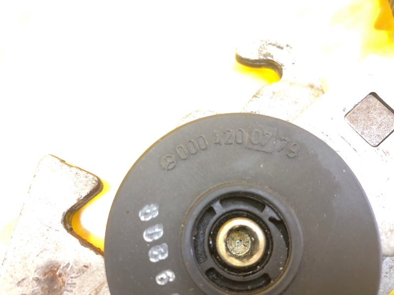 Механизм стояночного тормоза Mercedes-Benz E-Class 15.04.1998 W210