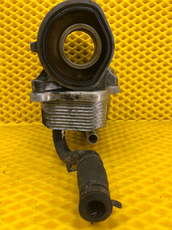 Корпус масляного фильтра Mercedes-Benz E-Class 15.04.1998 W210