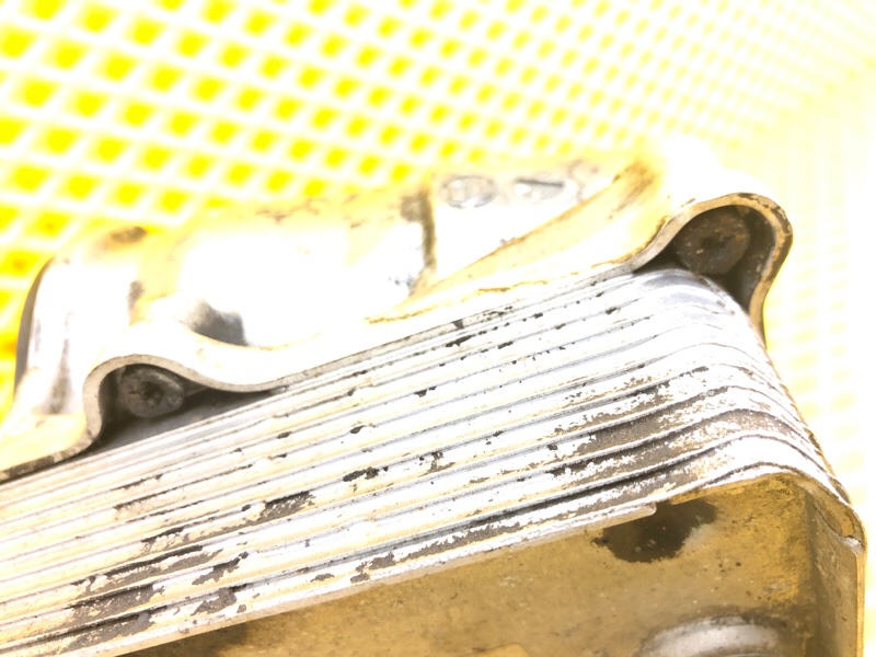 Корпус масляного фильтра Mercedes-Benz E-Class 15.04.1998 W210