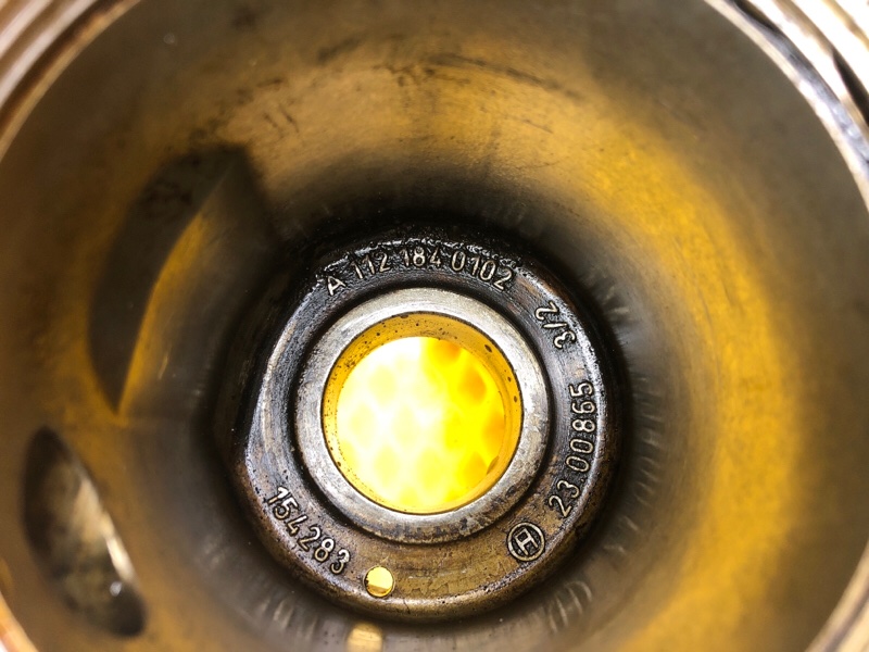 Корпус масляного фильтра Mercedes-Benz E-Class 15.04.1998 W210