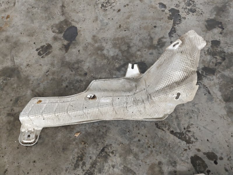 Экран тепловой Volkswagen Touareg 2003 7L6