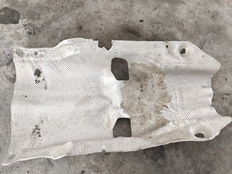 Экран тепловой Volkswagen Touareg 2003 7L6