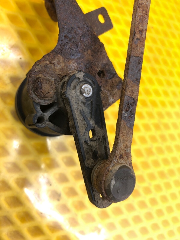 Датчик положения кузова Mercedes-Benz E-Class 15.04.1998 W210