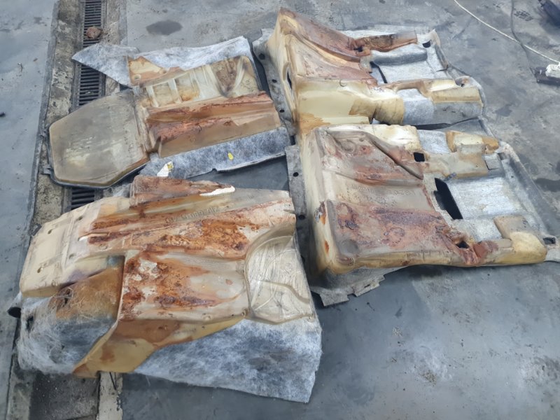 Ковролин Mercedes-Benz E-Class 15.04.1998 W210