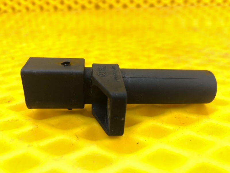 Датчик положения коленвала Mercedes-Benz E-Class 15.04.1998 W210