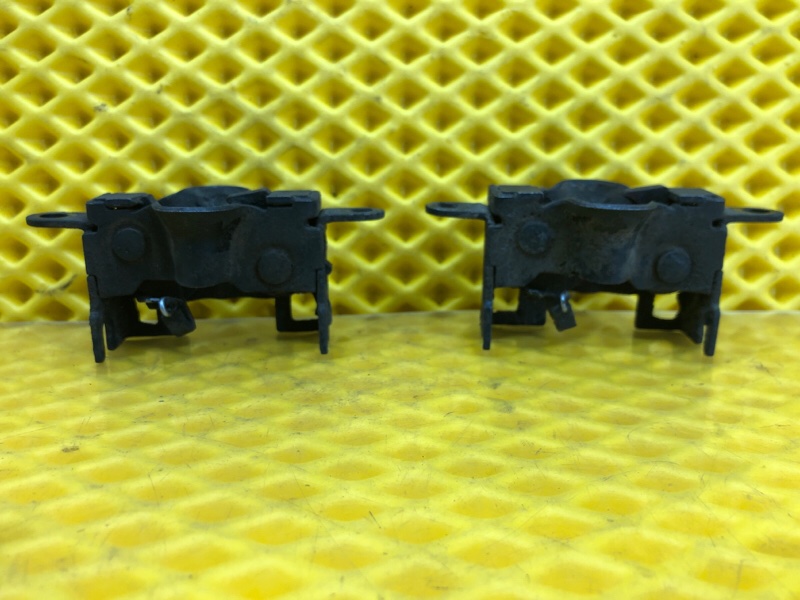 Замок капота Mercedes-Benz E-Class 15.04.1998 W210