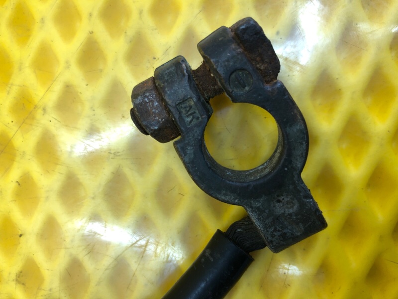 Клемма аккумулятора - Mercedes-Benz E-Class 15.04.1998 W210