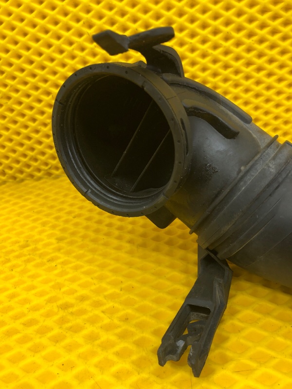 Патрубок воздушного фильтра Mercedes-Benz E-Class 15.04.1998 W210