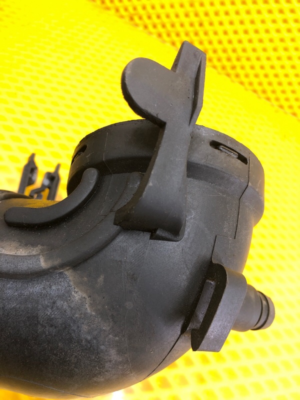 Патрубок воздушного фильтра Mercedes-Benz E-Class 15.04.1998 W210