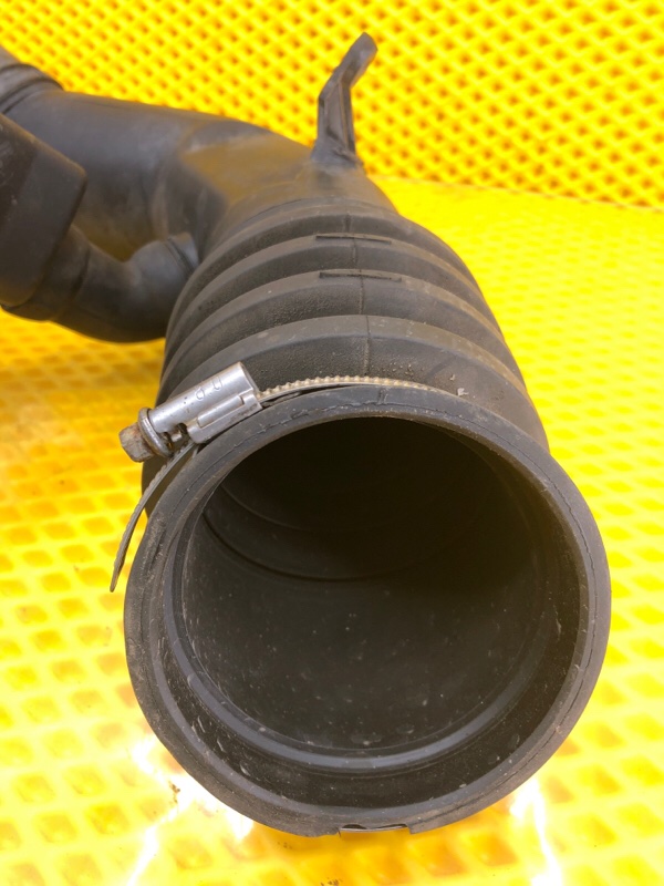 Патрубок воздушного фильтра Mercedes-Benz E-Class 15.04.1998 W210