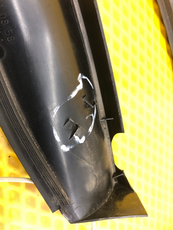 Жабо Mercedes-Benz E-Class 15.04.1998 W210