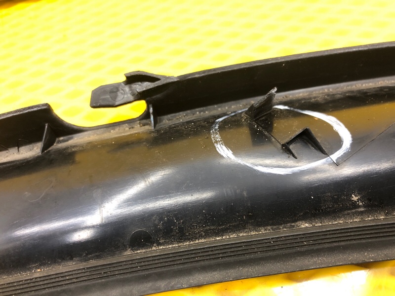 Жабо Mercedes-Benz E-Class 15.04.1998 W210