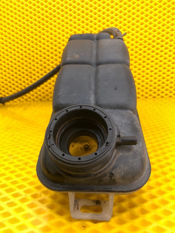 Бачок расширительный Mercedes-Benz E-Class 15.04.1998 W210