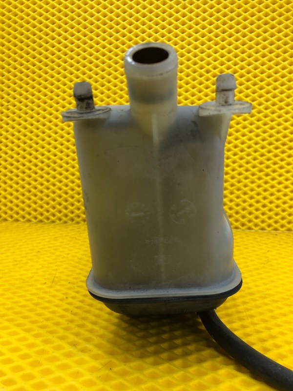 Бачок расширительный Mercedes-Benz E-Class 15.04.1998 W210