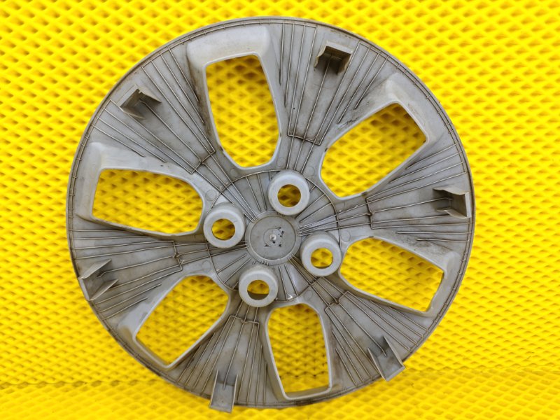 Колпак колеса Hyundai Solaris RB