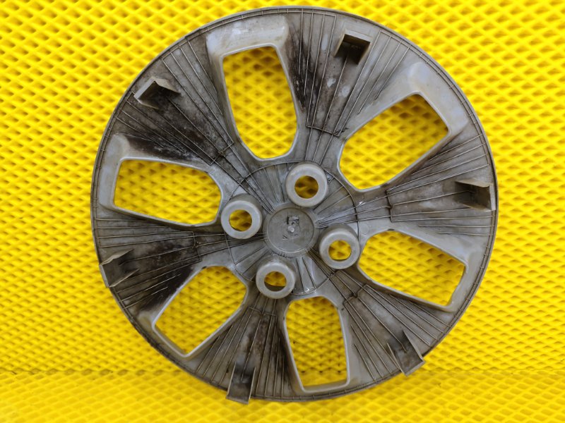 Колпак колеса Hyundai Solaris RB