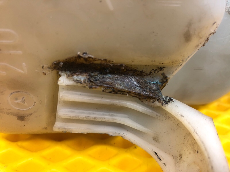 Бачок омывателя Mercedes-Benz E-Class 15.04.1998 W210