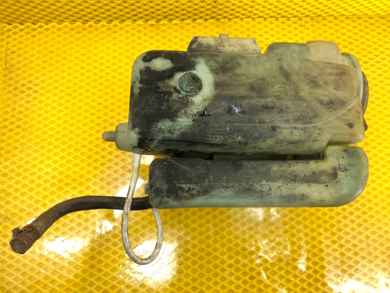 Бачок омывателя Mercedes-Benz E-Class 15.04.1998 W210