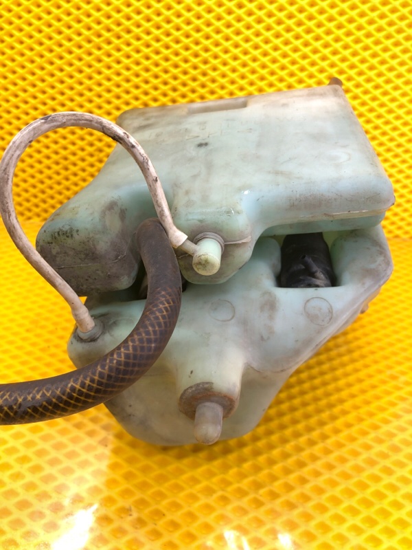 Бачок омывателя Mercedes-Benz E-Class 15.04.1998 W210