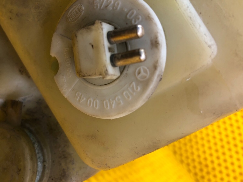 Бачок омывателя Mercedes-Benz E-Class 15.04.1998 W210