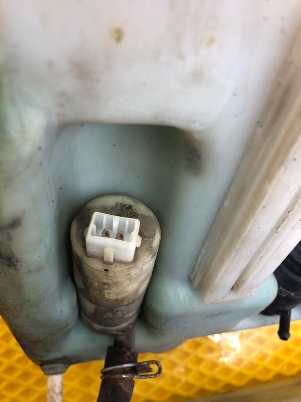 Бачок омывателя Mercedes-Benz E-Class 15.04.1998 W210