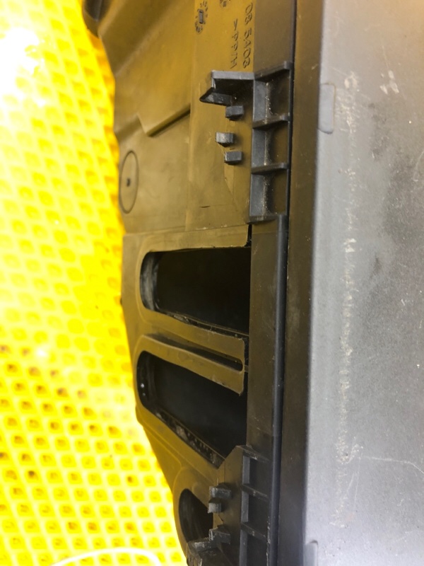 Корпус блока предохранителей Mercedes-Benz E-Class 15.04.1998 W210