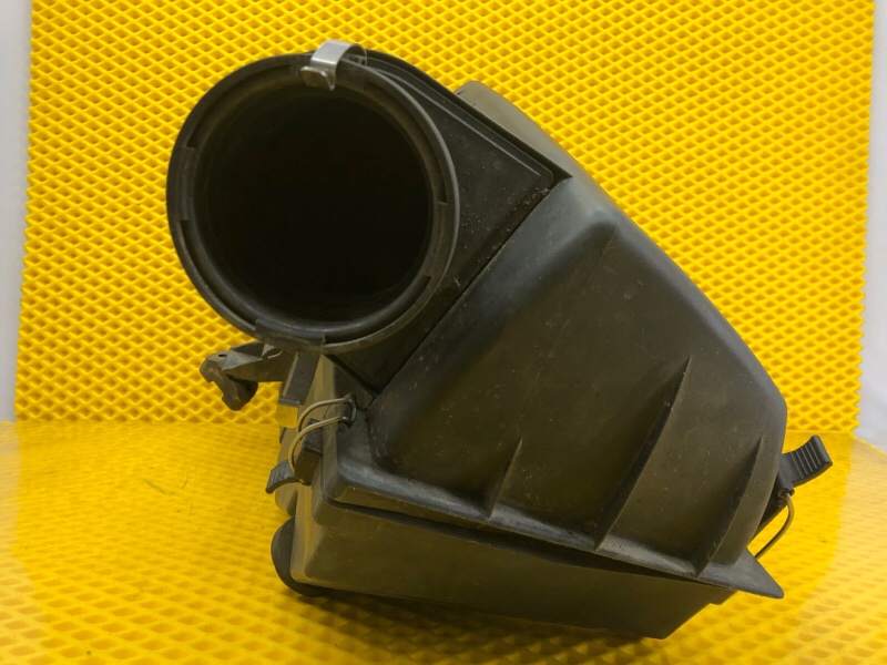 Корпус воздушного фильтра Mercedes-Benz E-Class 15.04.1998 W210