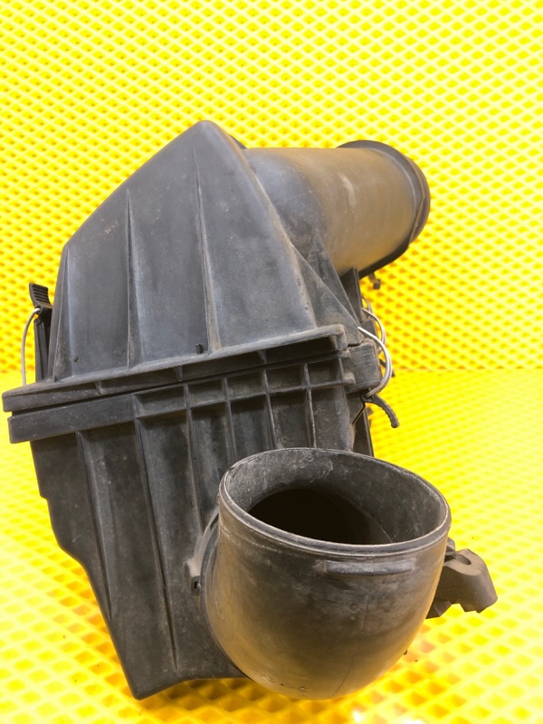 Корпус воздушного фильтра Mercedes-Benz E-Class 15.04.1998 W210