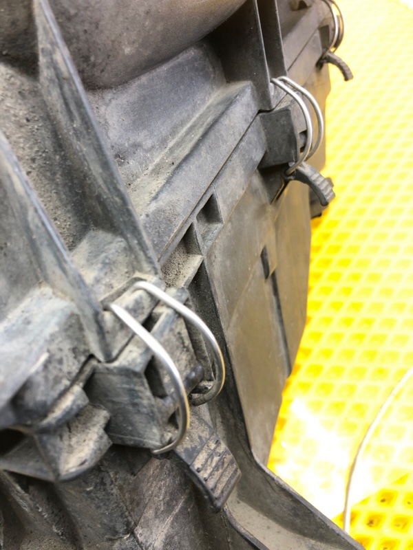 Корпус воздушного фильтра Mercedes-Benz E-Class 15.04.1998 W210