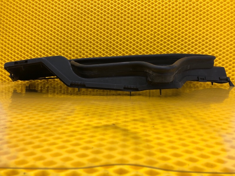 Жабо правая часть Mercedes-Benz E-Class 15.04.1998 W210