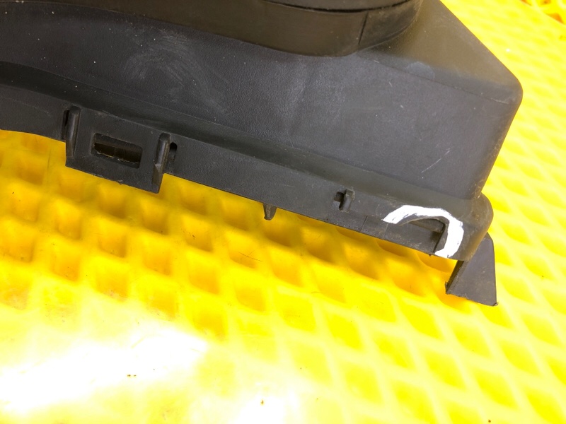 Жабо правая часть Mercedes-Benz E-Class 15.04.1998 W210