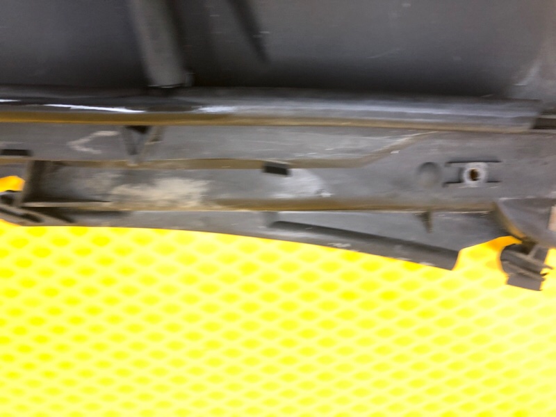 Жабо правая часть Mercedes-Benz E-Class 15.04.1998 W210