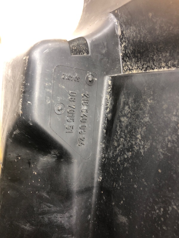 Корпус блока предохранителей Mercedes-Benz E-Class 15.04.1998 W210