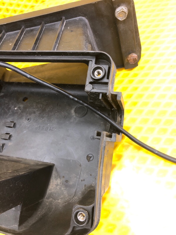 Корпус блока предохранителей Mercedes-Benz E-Class 15.04.1998 W210