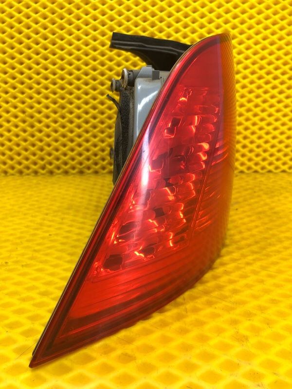 Фонарь Volkswagen Phaeton 2005 3D2