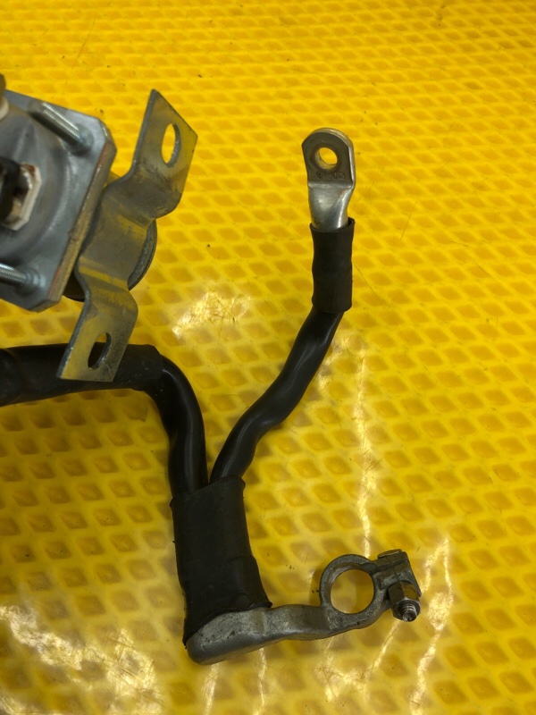 Пиропатрон аккумулятора Volkswagen Phaeton 2005 3D2