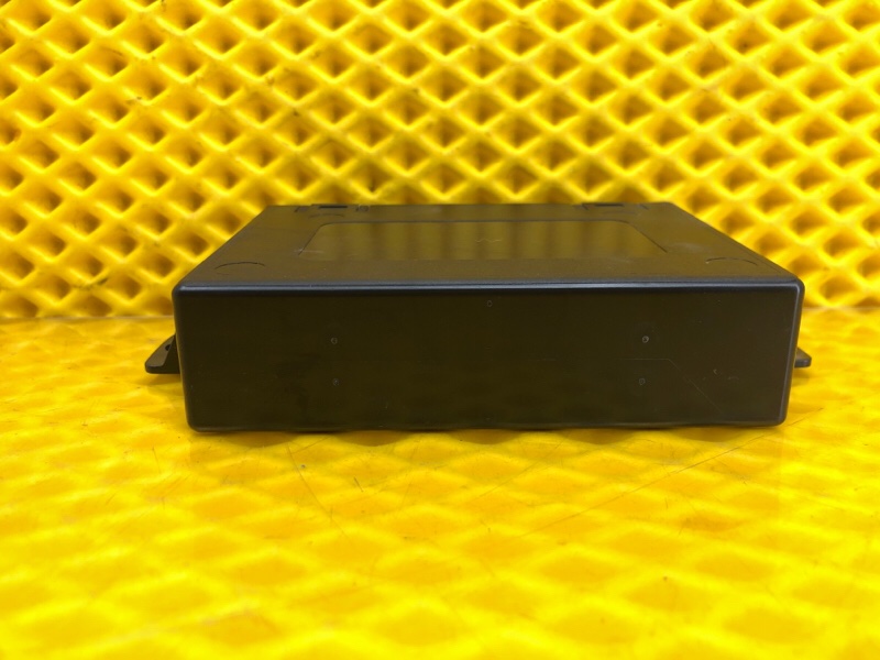 Блок управления парктрониками Volkswagen Phaeton 2005 3D2