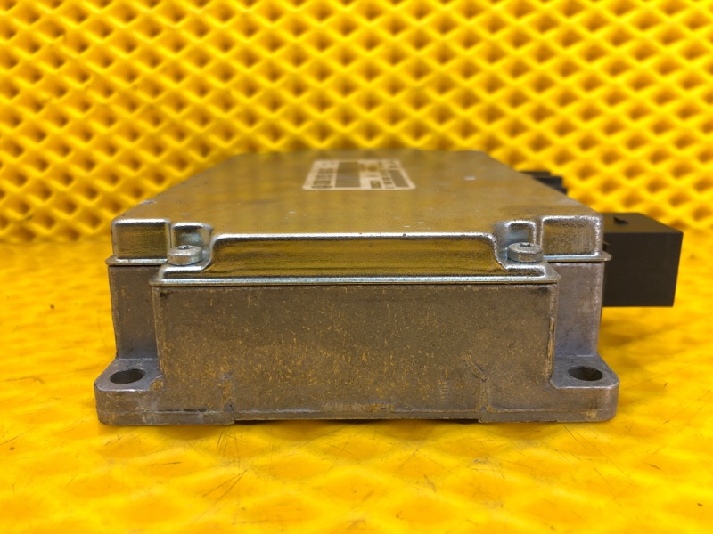 Блoк упpавлeния аккумулятоpом (АКБ) Volkswagen Phaeton 2005 3D2