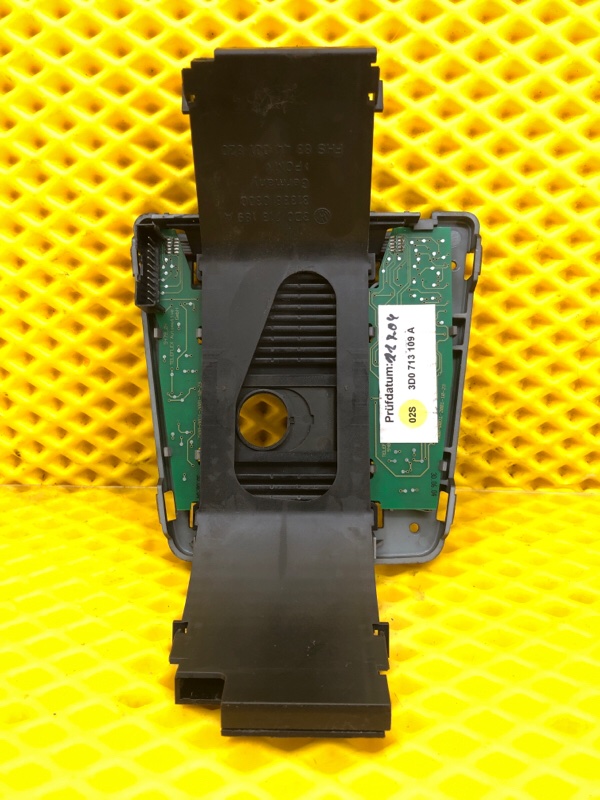 Накладка АКПП Volkswagen Phaeton 2005 3D2