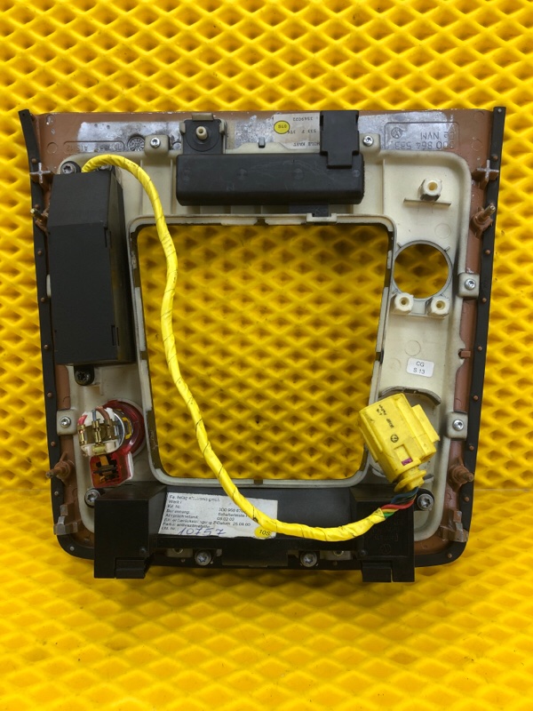 Накладка кулисы АКПП Volkswagen Phaeton 2005 3D2