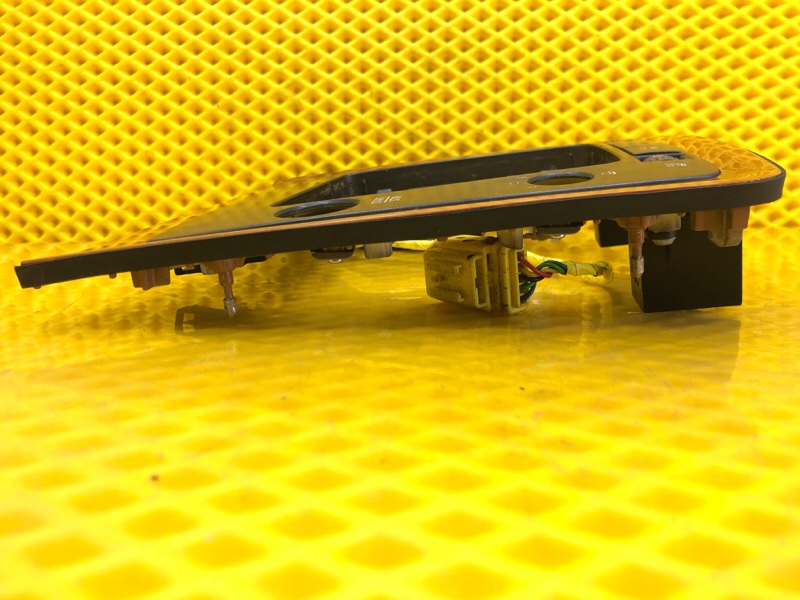 Накладка кулисы АКПП Volkswagen Phaeton 2005 3D2