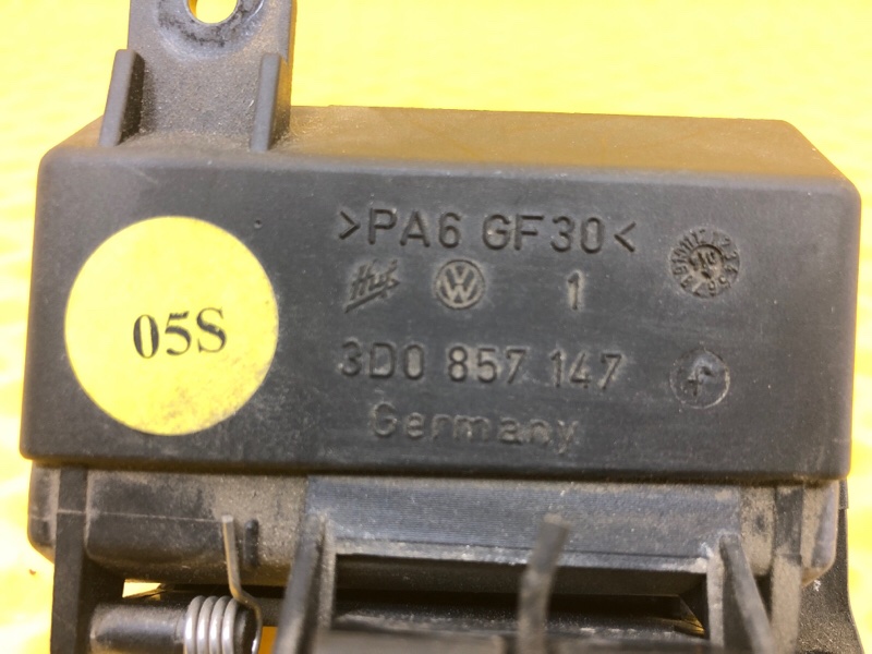 Ручка бардачка Volkswagen Phaeton 2005 3D2