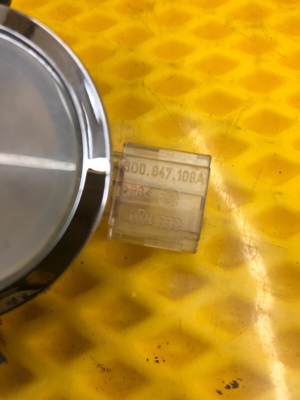 Плафон салонный Volkswagen Phaeton 2005 3D2