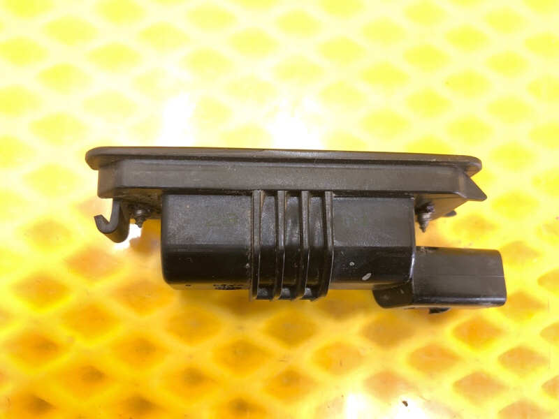 Фонарь подсветки заднего номера Volkswagen Phaeton 2005 3D2