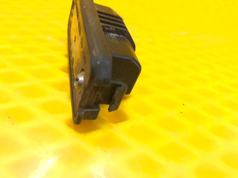 Фонарь подсветки заднего номера Volkswagen Phaeton 2005 3D2